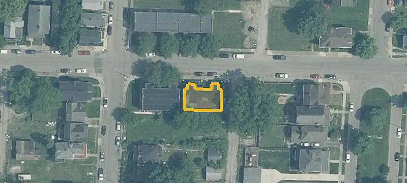 8-Unit Apartment Building Requiring Renovation