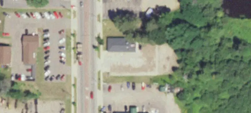 Freestanding Pizza Restaurant