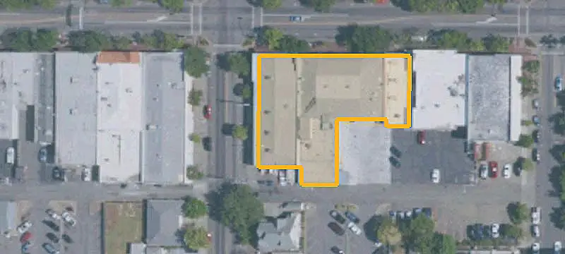 Two-Unit Restaurant Building