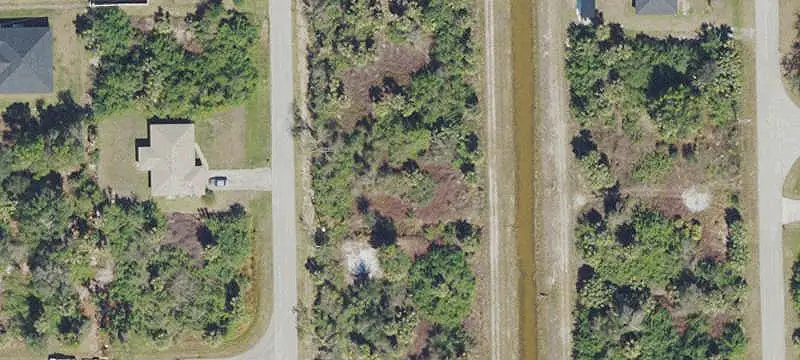 Lots/Land