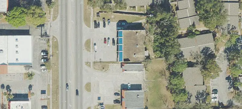 Four-Unit Retail Strip Mall
