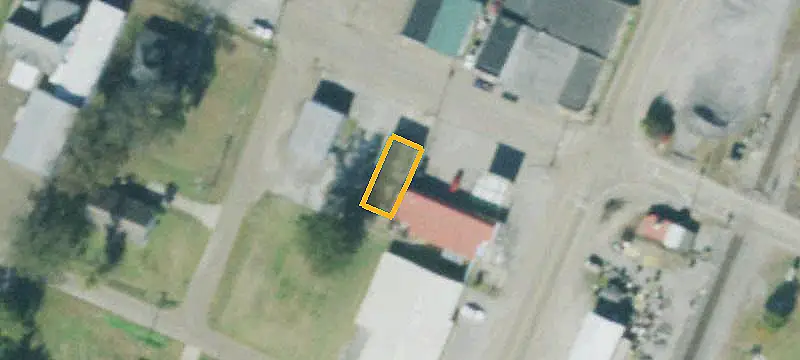 Mixed-Use Property with Living Quarters