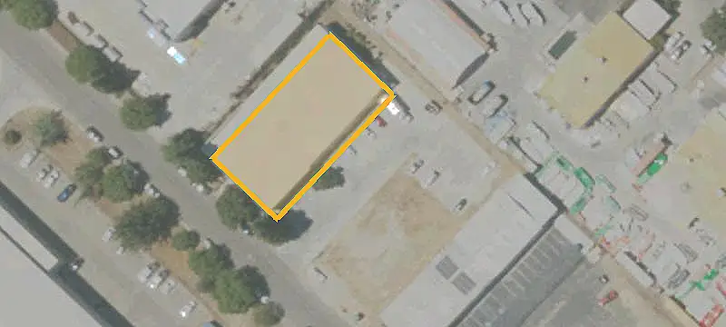 Warehouse with Four Roll-Up Doors