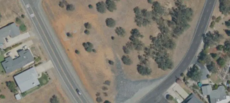 Commercial Land with Workshop