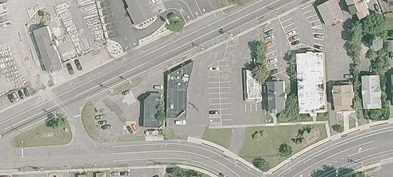 Two-Building Restaurant Property