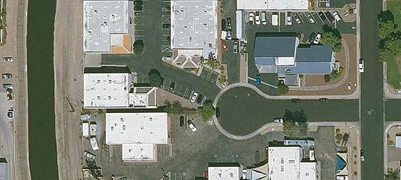 Flex Building with Secured Yard