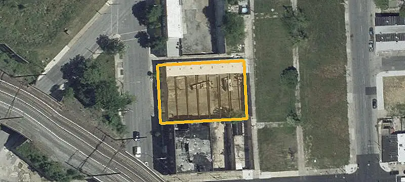 One-Story Mixed-Use Building