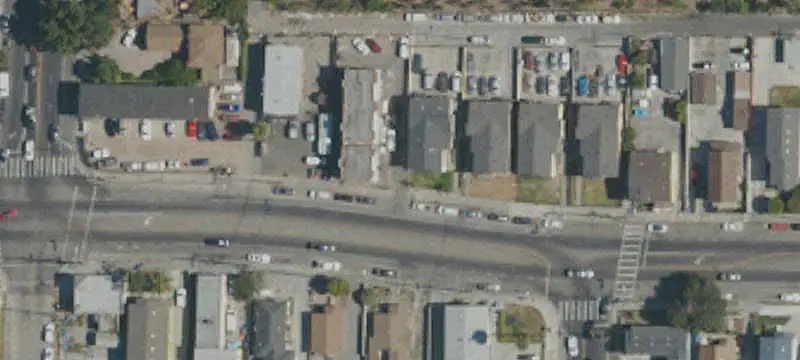 7-Unit Apartment Building