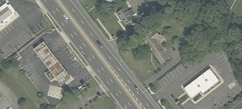 Mixed-Use Property with Apartment