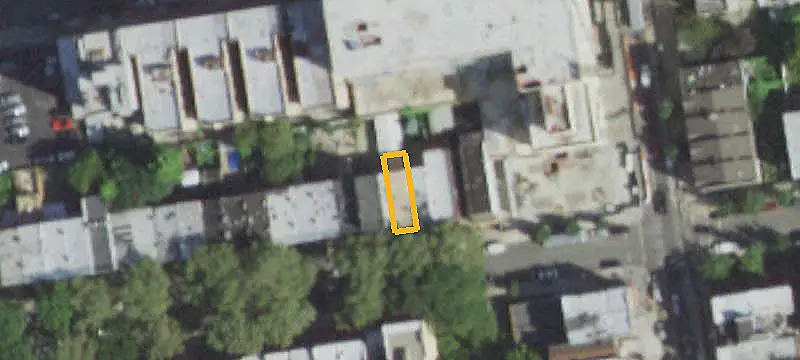 Three-Unit Townhouse