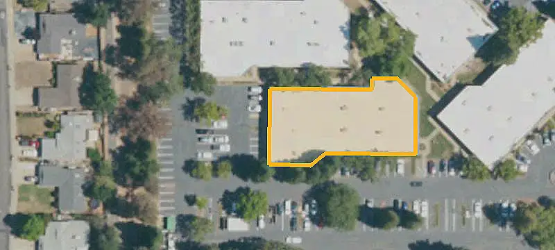 Office Building with Flexible Layout