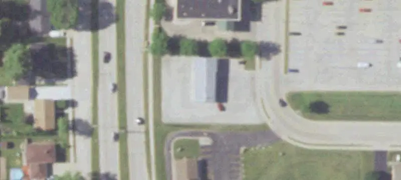 Auto Shop with Garage Doors