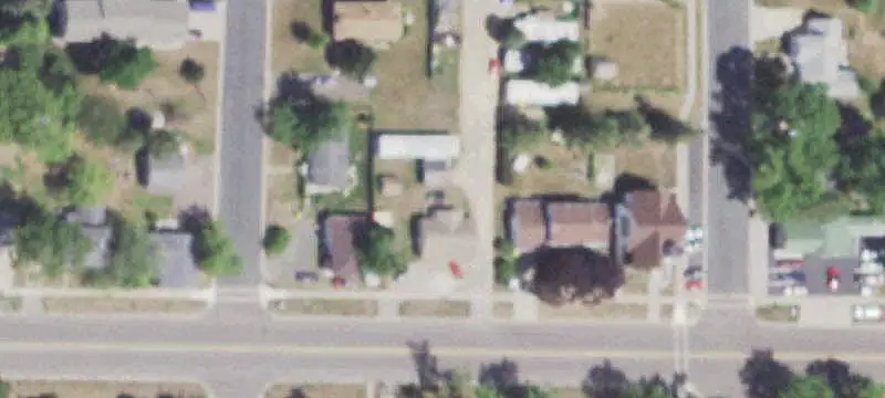 Side-by-Side Duplex With Trailer Pads