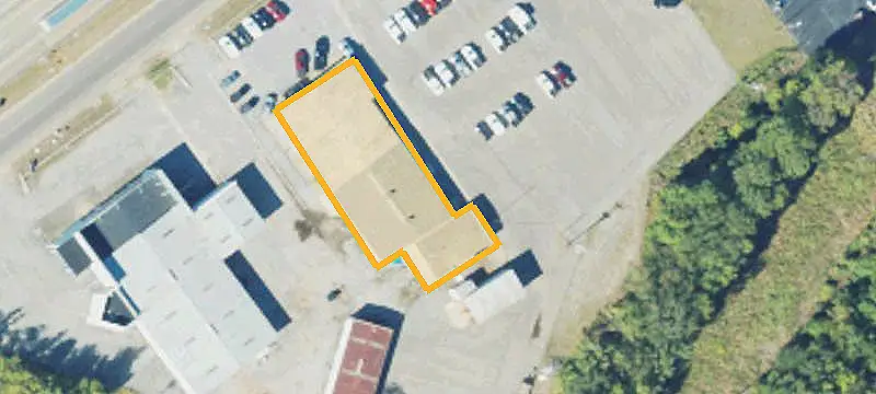 Corner-Lot Flex Space