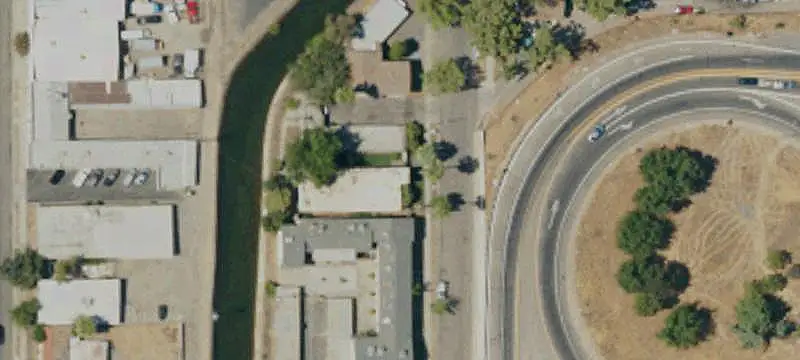 8-Unit Apartment Building