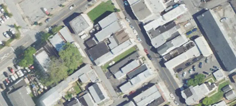 Mixed-Use Property with Apartment