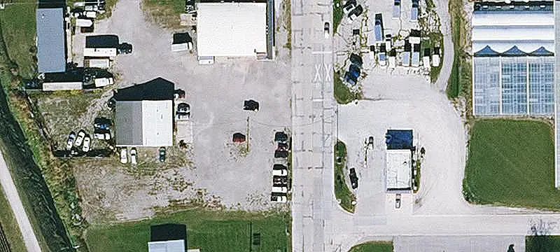 Auto Shop with Heated Service Space