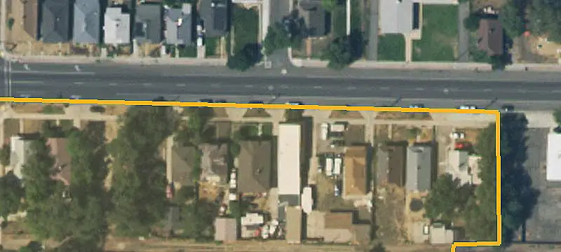 Flex Property with Detached Garage
