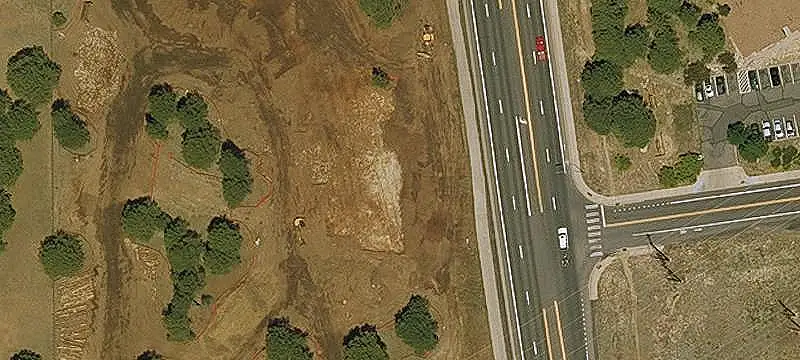 Hard-Corner Commercial Land