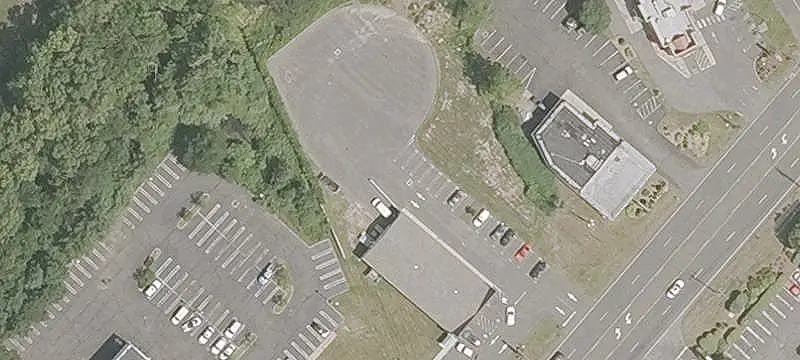 Retail Space with Ample Parking