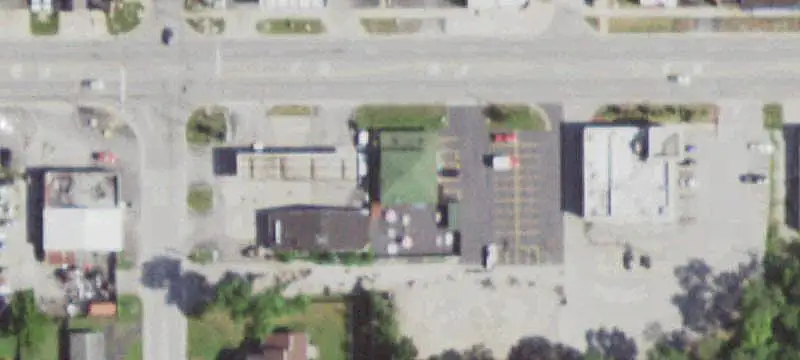 Bar & Pub with Beer Garden