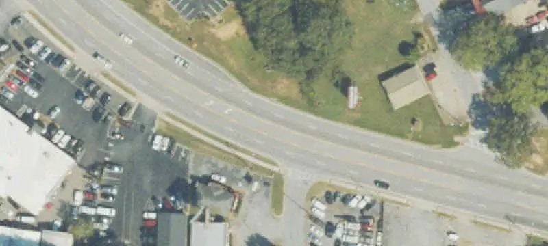 Updated Three-Suite Strip Mall