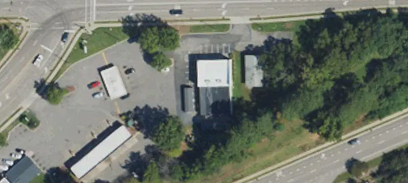 Freestanding Single-Tenant Storefront