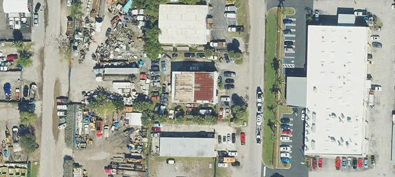 Two-Story Auto Repair Shop