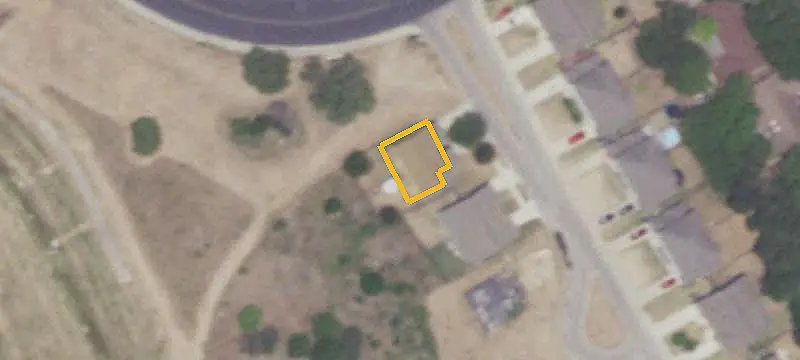Updated Duplex with Fenced Backyards
