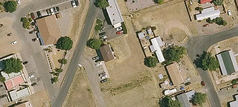 C-2 Mixed-Use Property with Apartment