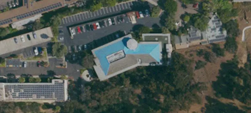 Single-Tenant Mixed-Use Building