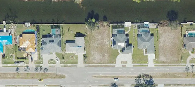 Lots/Land