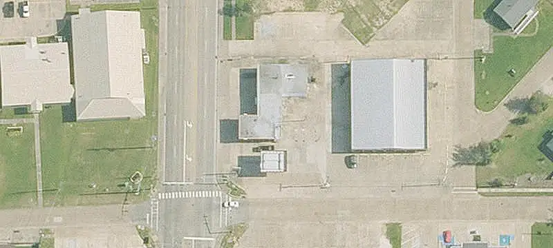 Operating Gas Station with Canopy