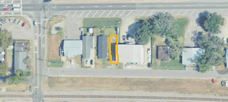 High-Visibility Commercial Land