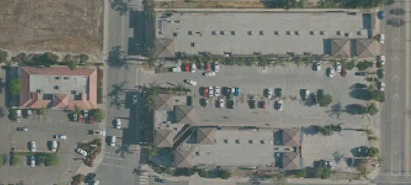 High-Clear Warehouse Building