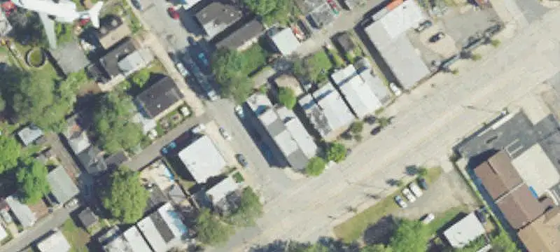 8-Bedroom Duplex with Alley Access