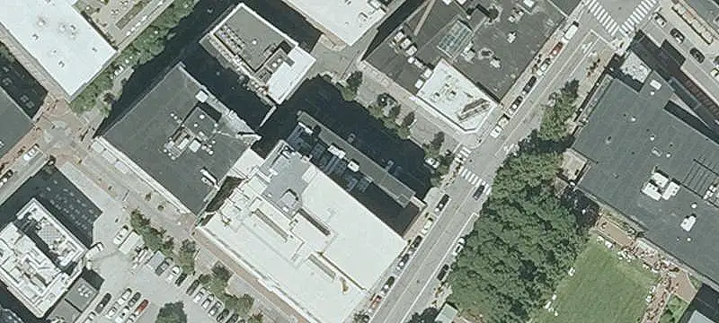 Office Building With Private Roof Deck