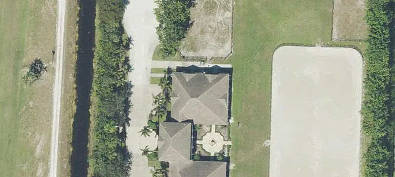 Equestrian Facility With Covered Arena