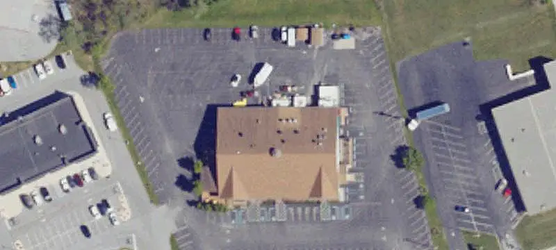 Multi-Tenant Shopping Center