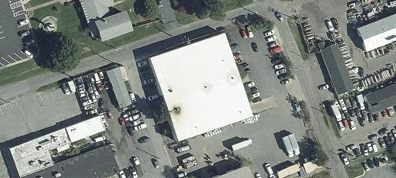 Industrial Warehouse Buildings with Crane