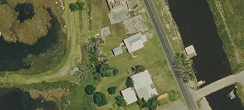 Bayou-Front Waterfront Land