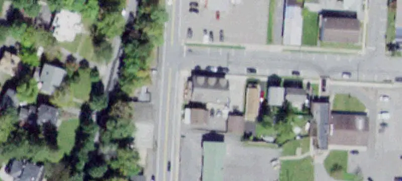 Sweeney's Irish Pub with Apartment