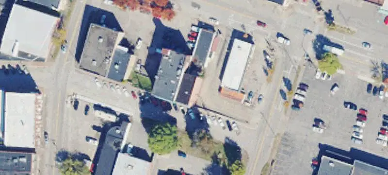 Mixed-Use Property with Apartment