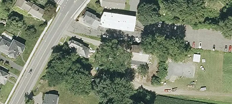 Duplex with Multi-Bay Barn