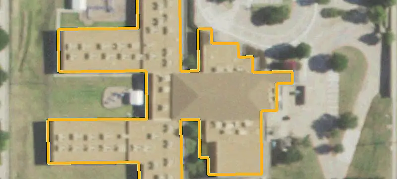 School Property on 8.62 Acres
