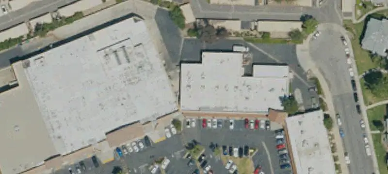 Anchored Shopping Center with Restaurant Spaces