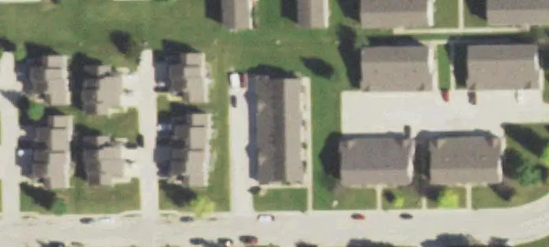 6-Unit Apartment Building