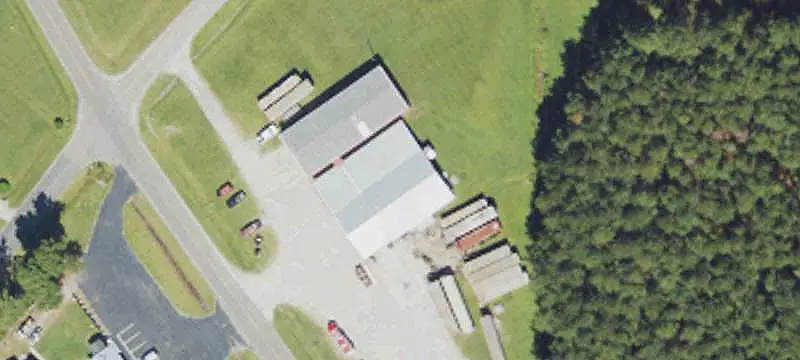 Auto Shop with Commercial Bays