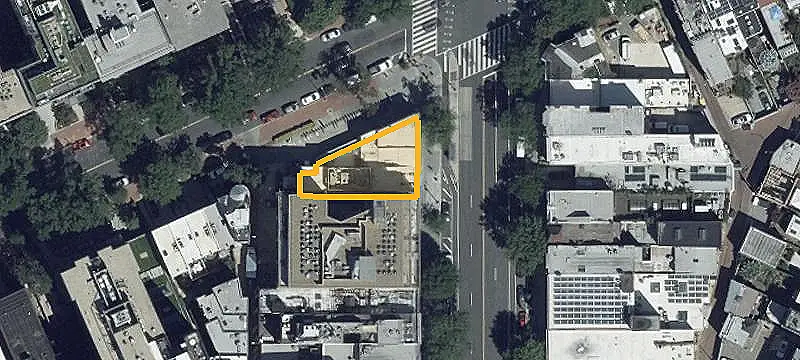 Two-Story NN-Leased Retail Property