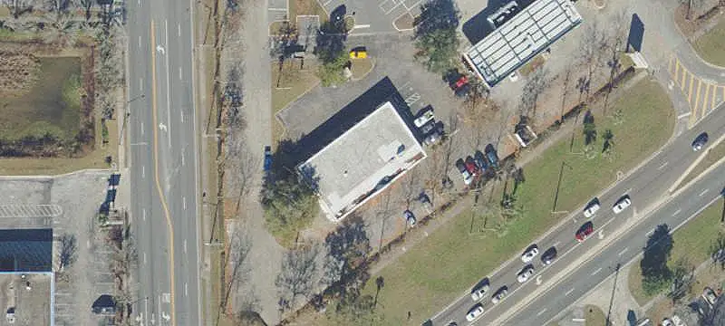 Retail Space at Signalized Intersection